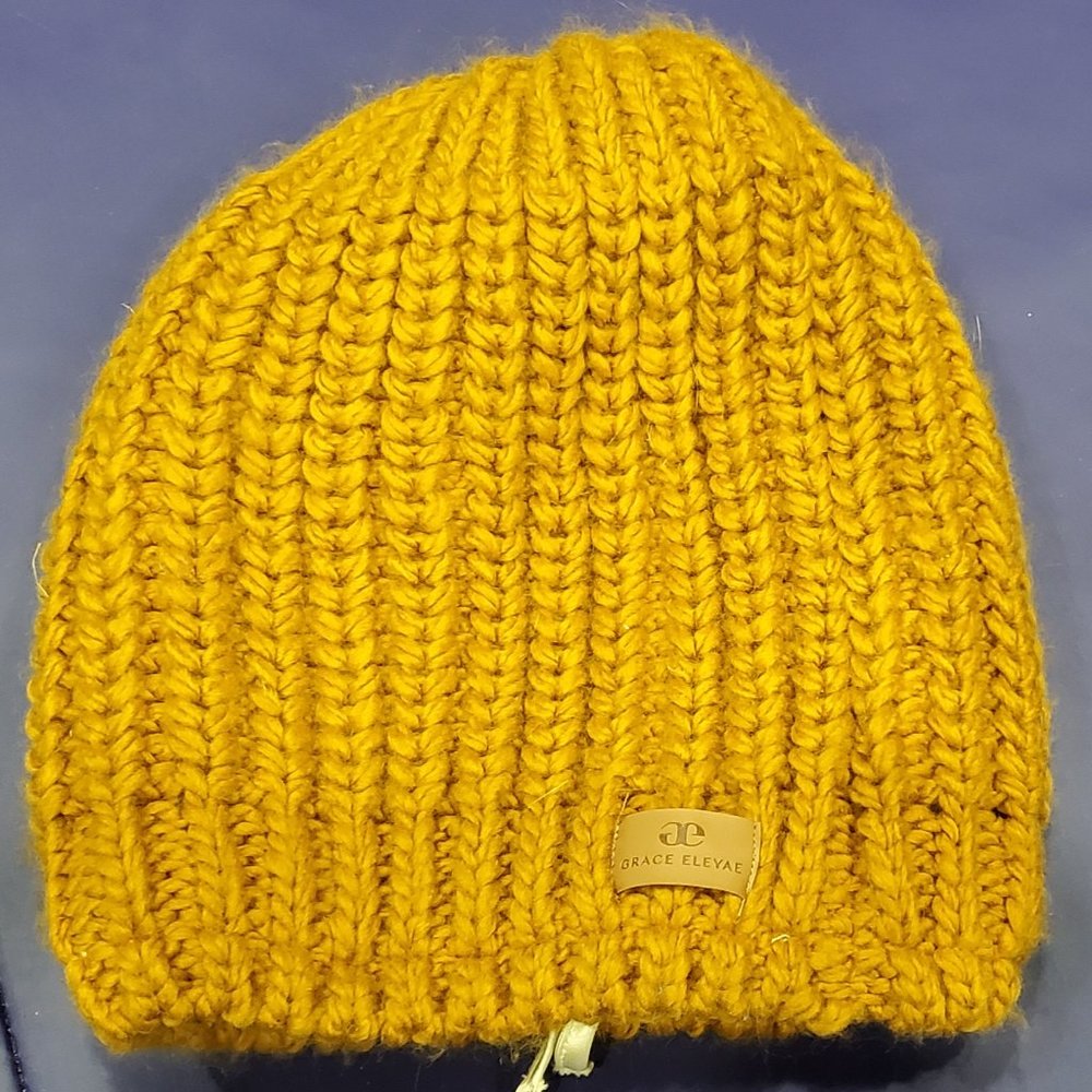 Grace Eleyae NWOT and Unused satin lined warm winter knit hat in gold